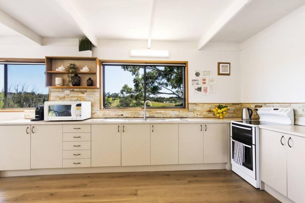 Fairview Lakeside Cottage Metung Eksteriør billede